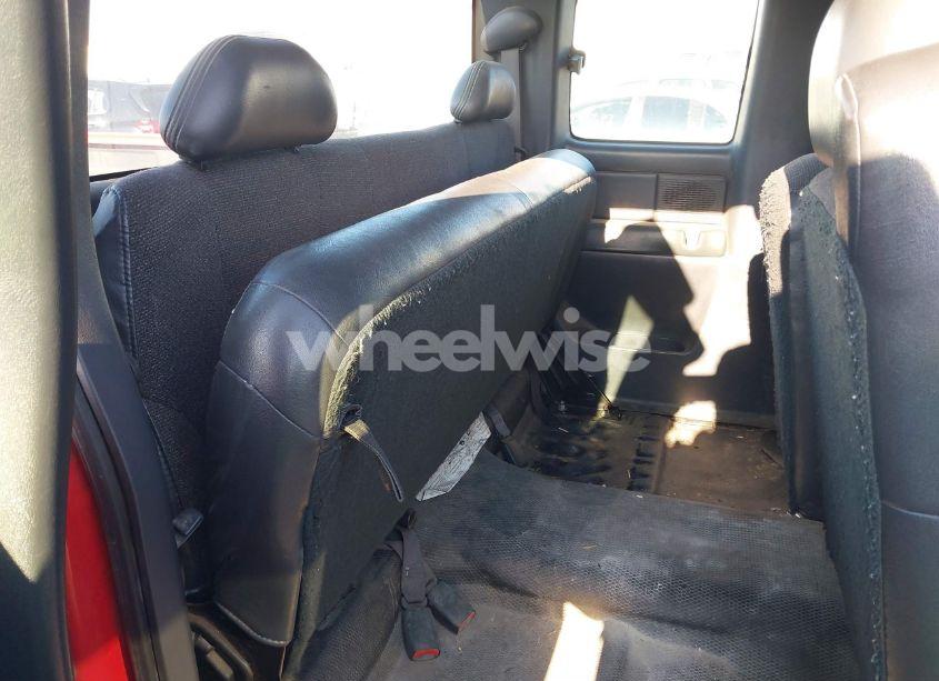 Photo 8 of 1999 Chevrolet Silverado 1500 (VIN 1GCEK19TXXE234260)