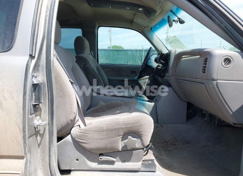 Photo 5 of 2000 Chevrolet Silverado 1500 LS (VIN 1GCEK19TXYZ251022)