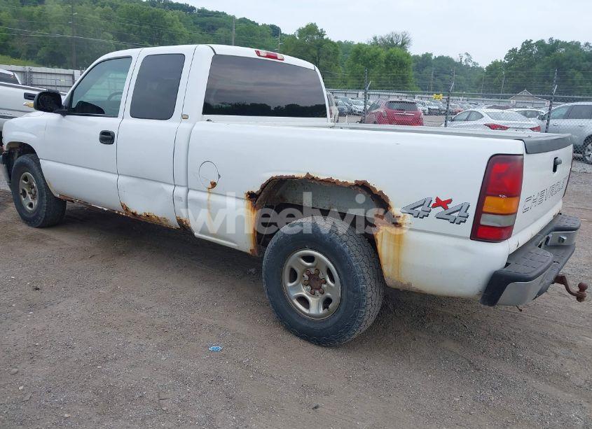 Photo 3 of 2002 Chevrolet Silverado 1500 (VIN 1GCEK19V12Z124099)
