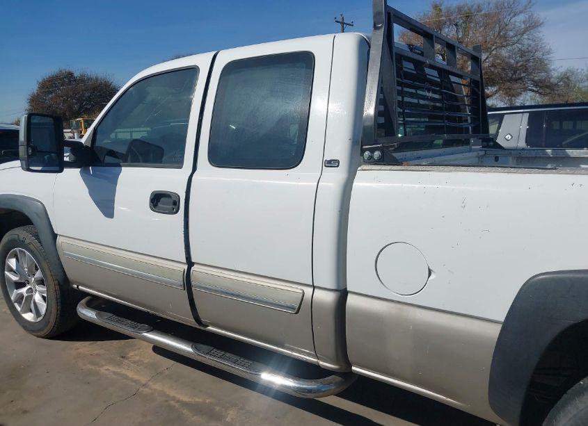 Photo 18 of 2004 Chevrolet Silverado 1500 LS (VIN 1GCEK19V14Z114255)