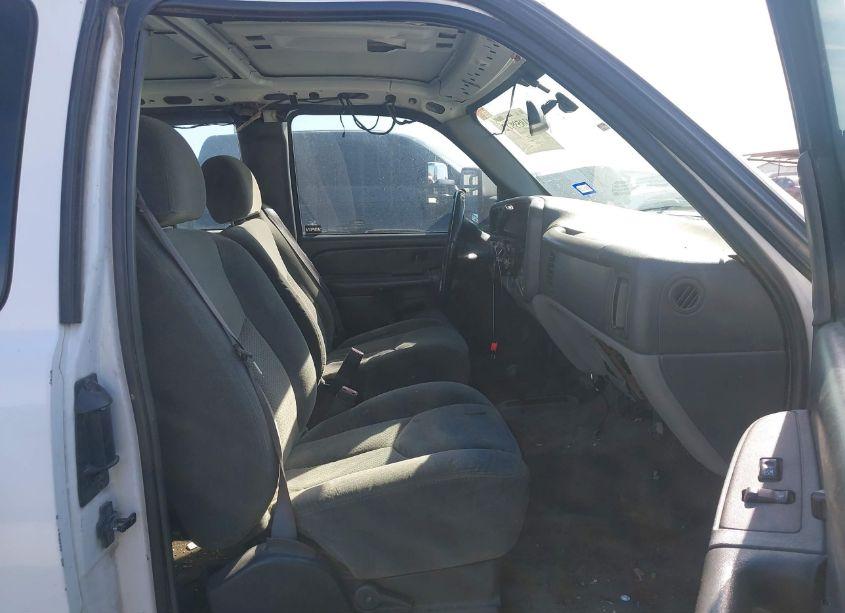 Photo 5 of 2004 Chevrolet Silverado 1500 LS (VIN 1GCEK19V14Z114255)