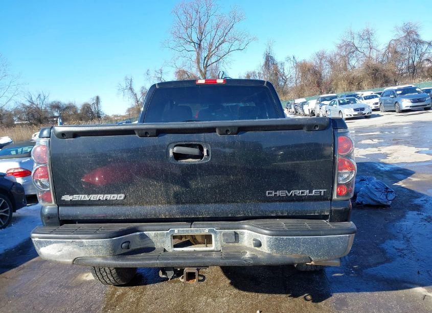 Photo 16 of 2005 Chevrolet Silverado 1500 LS (VIN 1GCEK19V15E186114)