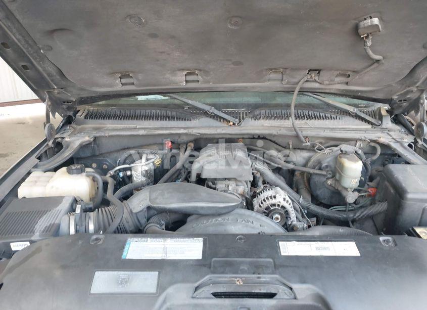 Photo 10 of 2000 Chevrolet Silverado 1500 (VIN 1GCEK19V2YE406705)