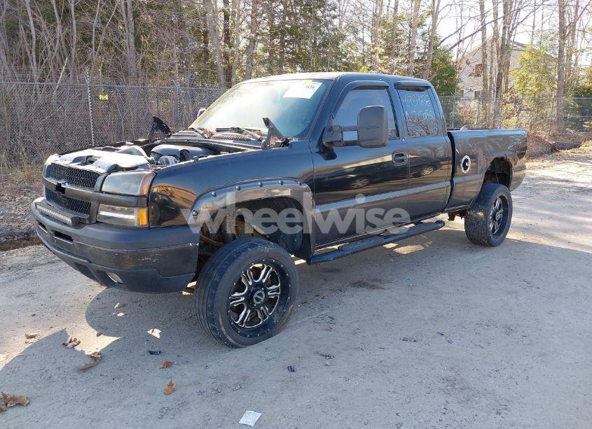 Photo 2 of 2005 Chevrolet Silverado 1500 LS (VIN 1GCEK19V35Z108667)