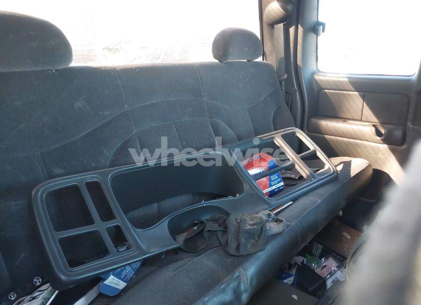 Photo 8 of 2005 Chevrolet Silverado 1500 LS (VIN 1GCEK19V35Z108667)