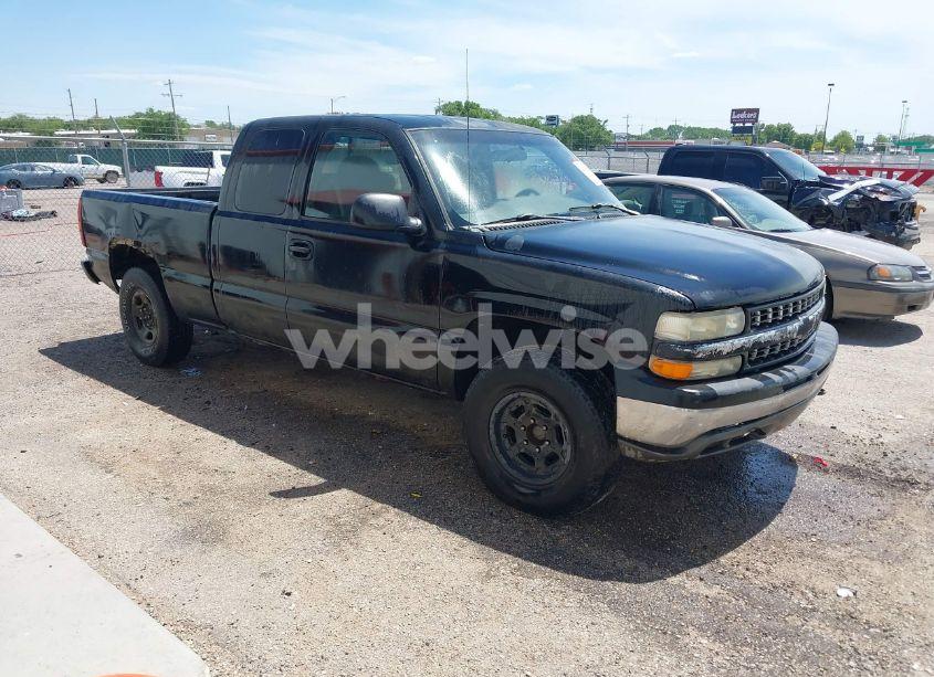 1999 Chevrolet Silverado 1500 LS (VIN 1GCEK19V4XE208741) main photo