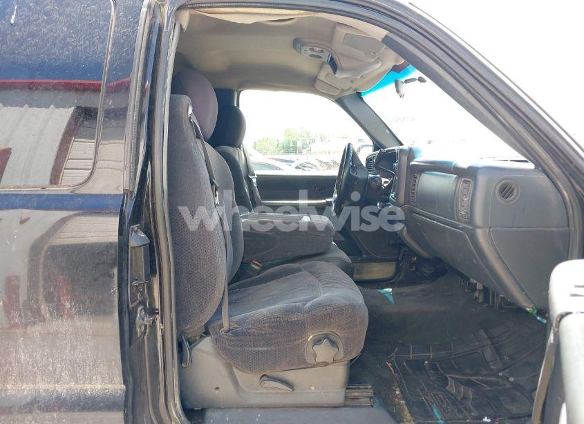 Photo 5 of 1999 Chevrolet Silverado 1500 LS (VIN 1GCEK19V4XE208741)