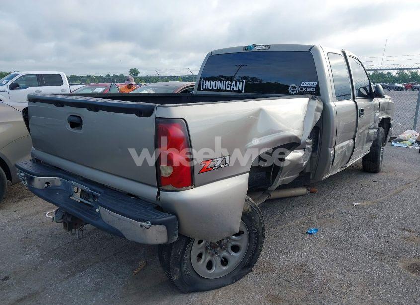 Photo 4 of 2003 Chevrolet Silverado 1500 LS (VIN 1GCEK19V63E255084)
