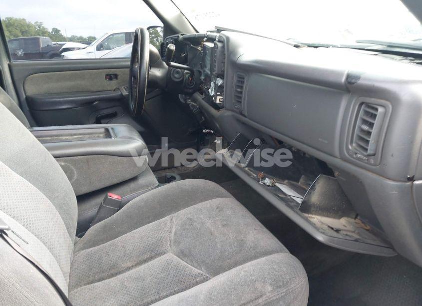 Photo 5 of 2003 Chevrolet Silverado 1500 LS (VIN 1GCEK19V63E255084)