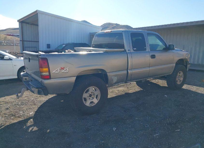 Photo 4 of 2001 Chevrolet Silverado 1500 LS (VIN 1GCEK19V71E152088)