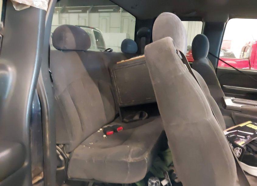 Photo 8 of 2001 Chevrolet Silverado 1500 LS (VIN 1GCEK19V81E144579)