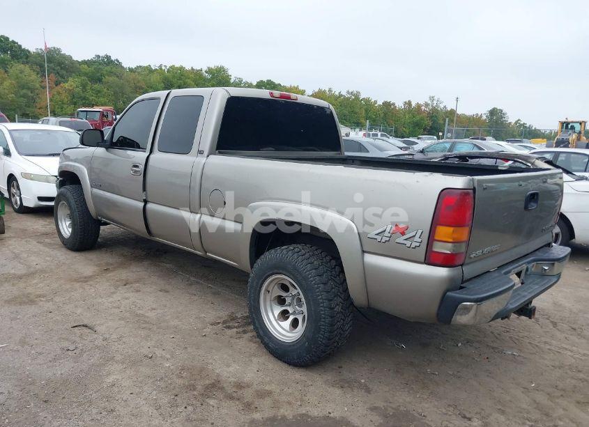 Photo 3 of 2001 Chevrolet Silverado 1500 LS (VIN 1GCEK19V81E212363)