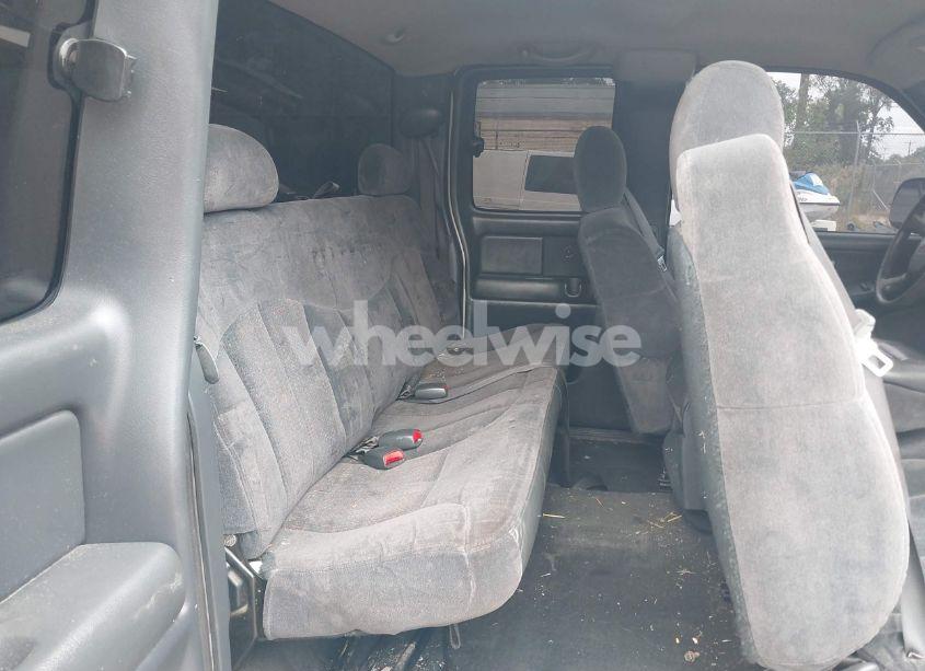 Photo 8 of 2001 Chevrolet Silverado 1500 LS (VIN 1GCEK19V81E212363)