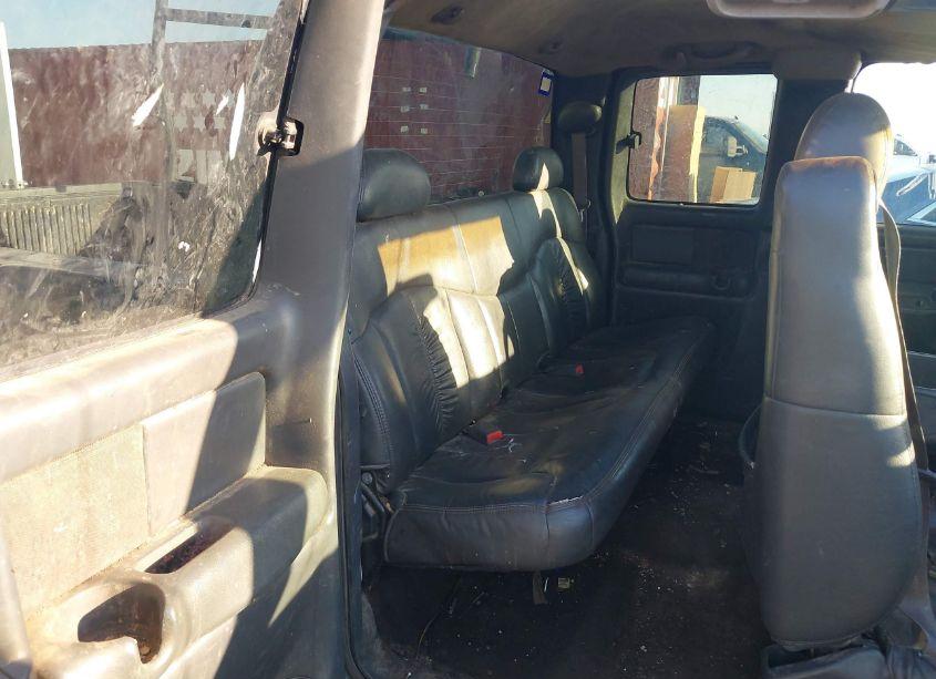 Photo 8 of 2002 Chevrolet Silverado 1500 LS (VIN 1GCEK19V82E236499)