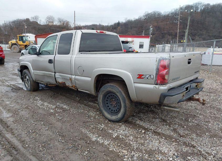 Photo 3 of 2005 Chevrolet Silverado 1500 Z71 (VIN 1GCEK19V85E319418)