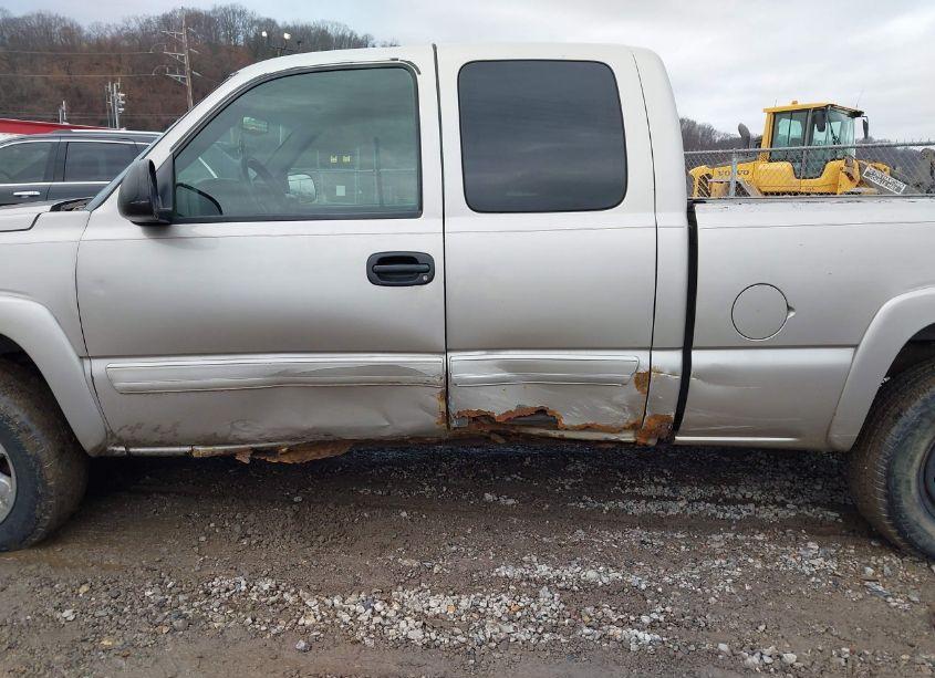 Photo 6 of 2005 Chevrolet Silverado 1500 Z71 (VIN 1GCEK19V85E319418)