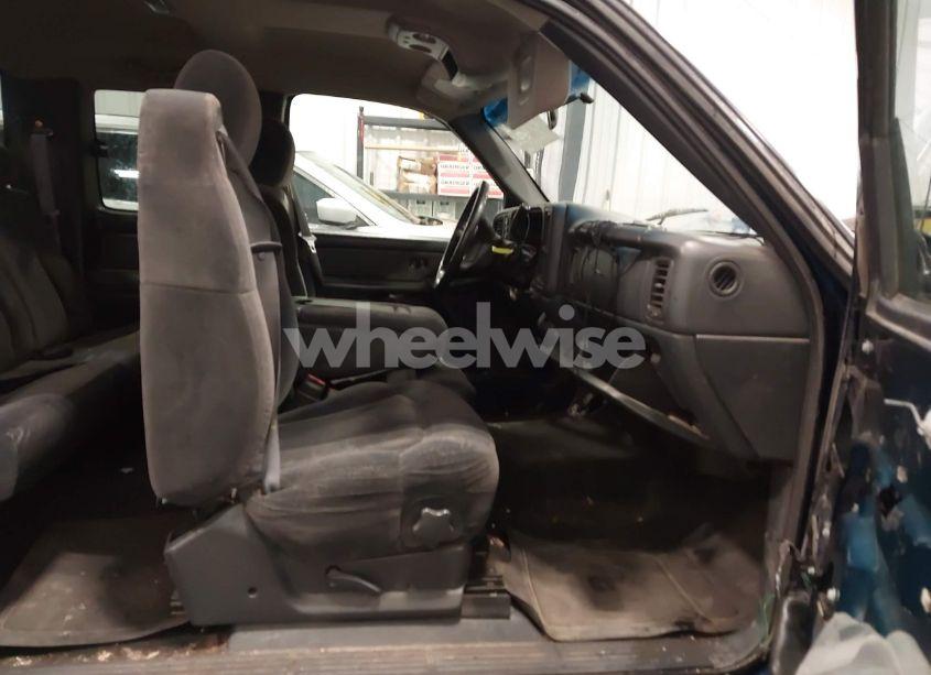 Photo 5 of 2000 Chevrolet Silverado 1500 LS (VIN 1GCEK19V8YE102360)