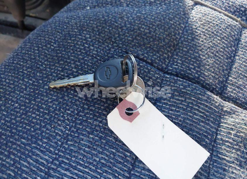 Photo 11 of 2000 Chevrolet Silverado 1500 (VIN 1GCEK19V8YZ285056)