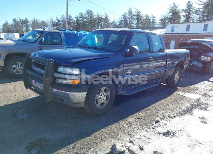 Photo 2 of 2000 Chevrolet Silverado 1500 (VIN 1GCEK19V8YZ285056)