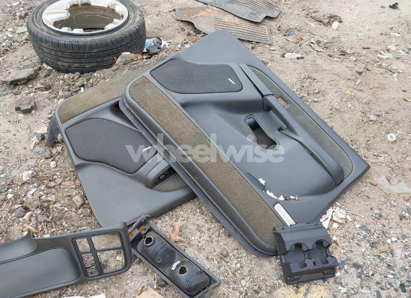 Photo 12 of 2003 Chevrolet Silverado 1500 LS (VIN 1GCEK19V93E221057)