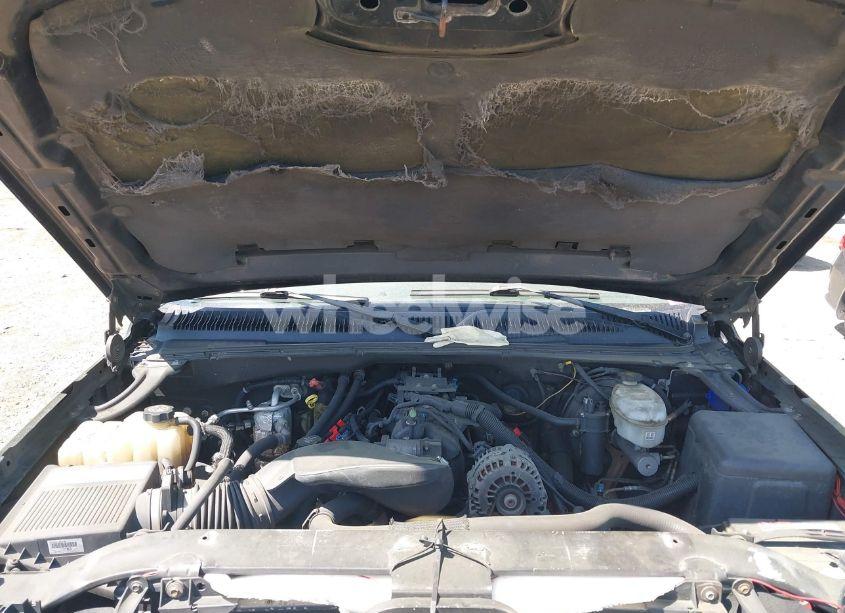 Photo 10 of 2003 Chevrolet Silverado 1500 (VIN 1GCEK19VX3E139791)