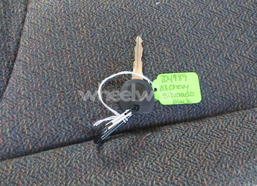 Photo 11 of 2003 Chevrolet Silverado 1500 LS (VIN 1GCEK19VX3E294471)