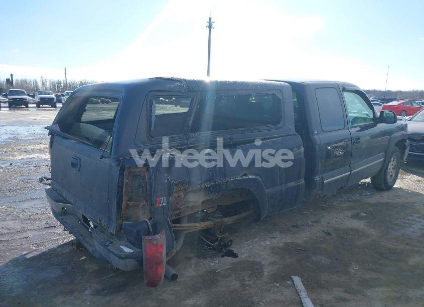 Photo 4 of 2003 Chevrolet Silverado 1500 LS (VIN 1GCEK19VX3E294471)