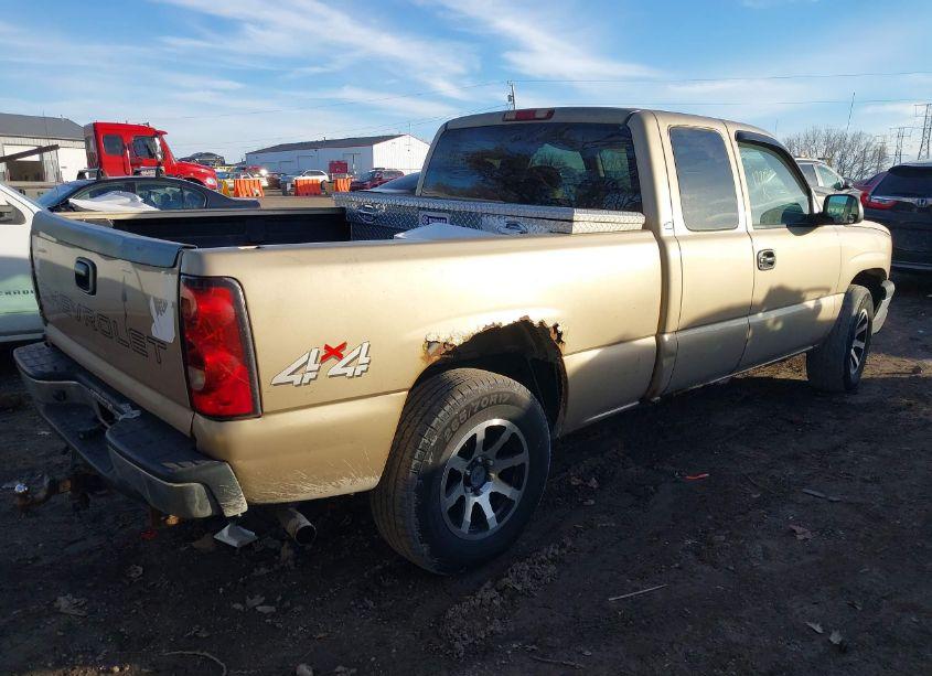 Photo 4 of 2006 Chevrolet Silverado 1500 LS (VIN 1GCEK19VX6E177090)