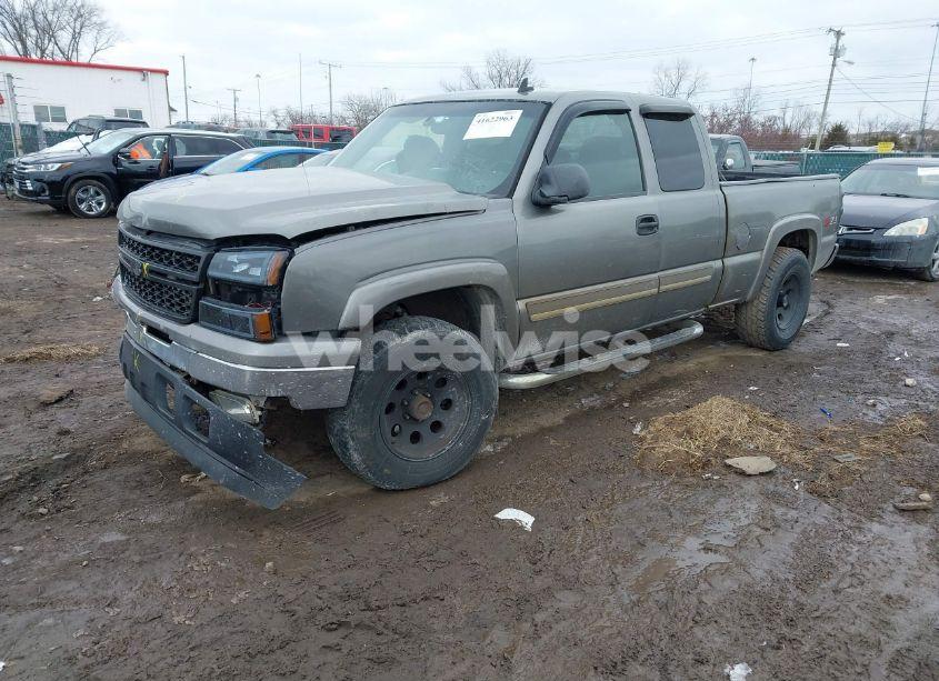 Photo 2 of 2007 Chevrolet Silverado 1500 CLASSIC LT1 (VIN 1GCEK19Z07Z130664)