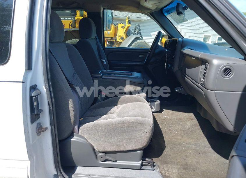 Photo 5 of 2007 Chevrolet Silverado 1500 CLASSIC LT1 (VIN 1GCEK19Z07Z204830)