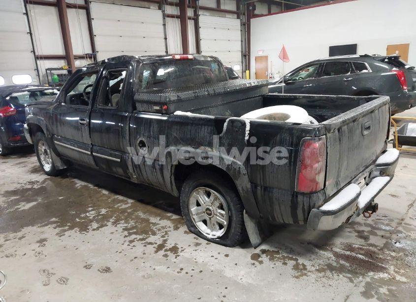 Photo 3 of 2006 Chevrolet Silverado 1500 LT1 (VIN 1GCEK19Z16Z271211)