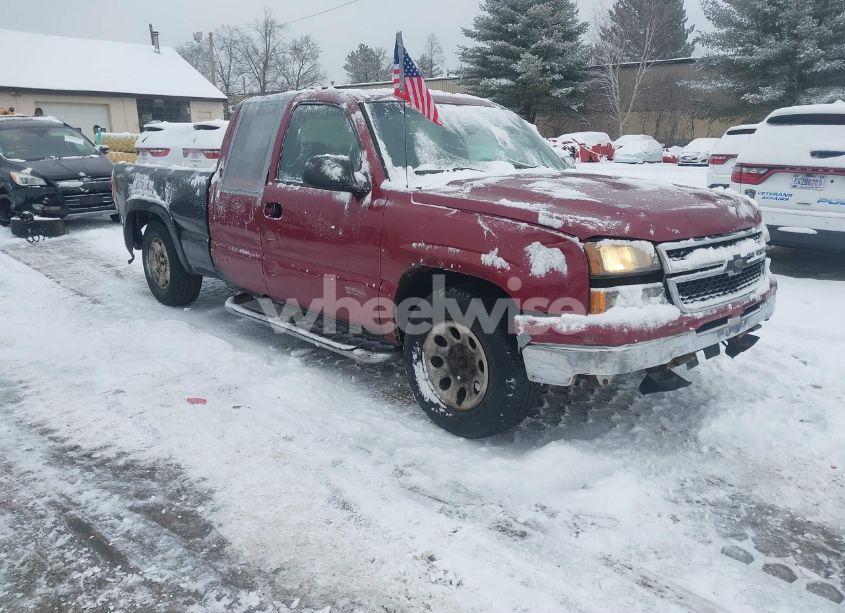 2007 Chevrolet Silverado 1500 CLASSIC LT1 (VIN 1GCEK19Z17E135296) main photo