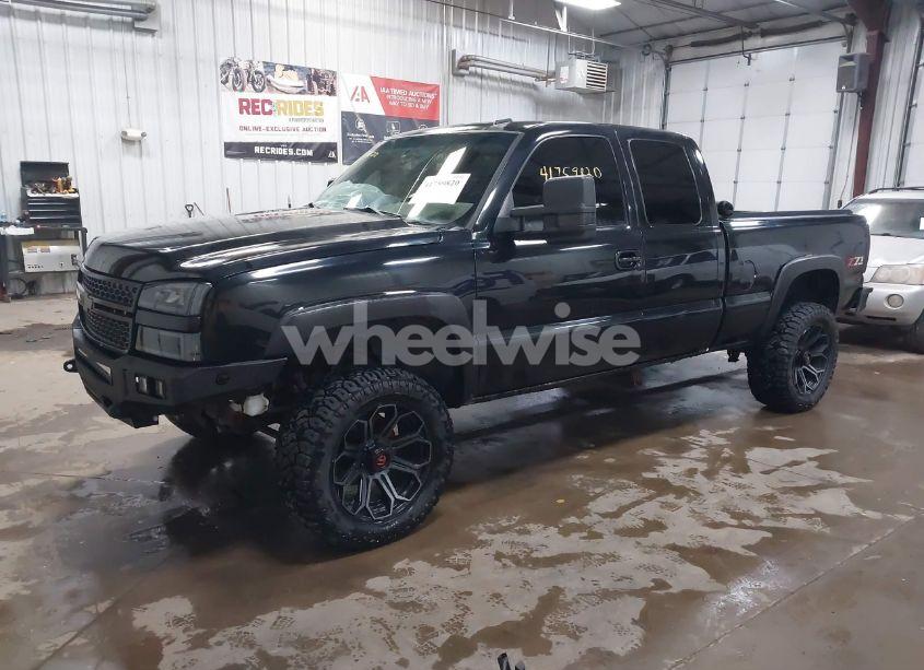 Photo 2 of 2007 Chevrolet Silverado 1500 CLASSIC LT3 (VIN 1GCEK19Z17Z102324)