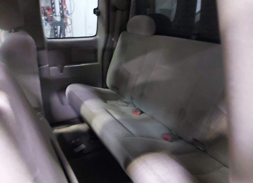 Photo 8 of 2005 Chevrolet Silverado 1500 LS (VIN 1GCEK19Z25E230365)