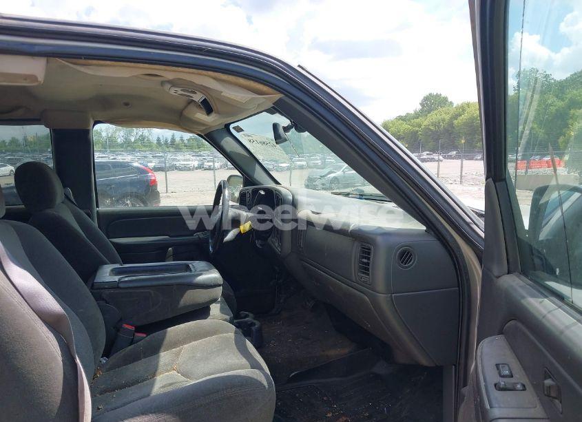 Photo 5 of 2005 Chevrolet Silverado 1500 LS (VIN 1GCEK19Z45Z120555)