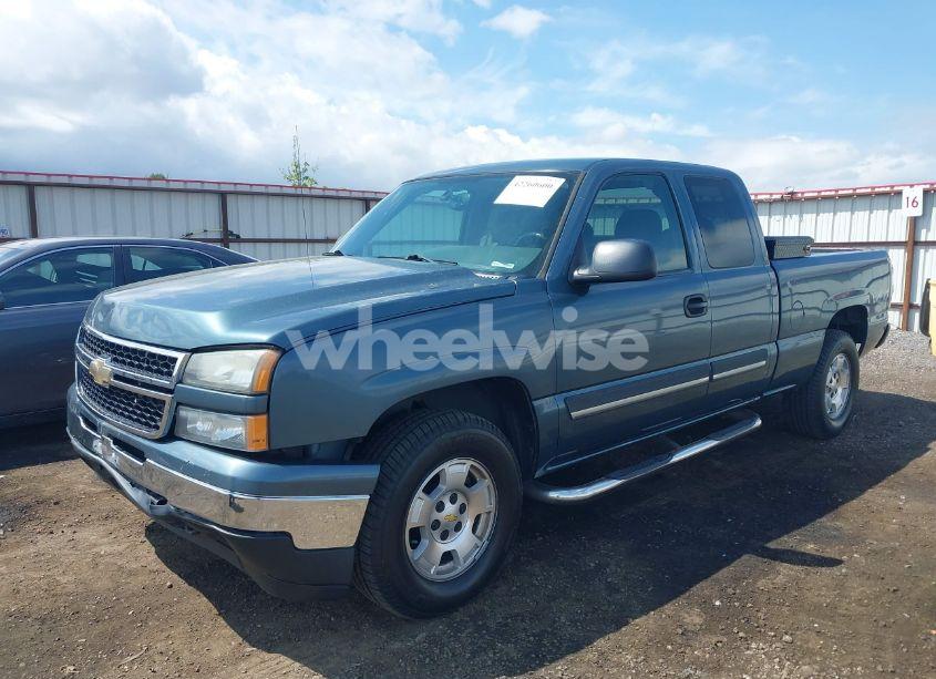 Photo 2 of 2006 Chevrolet Silverado 1500 LT1 (VIN 1GCEK19Z46Z213481)
