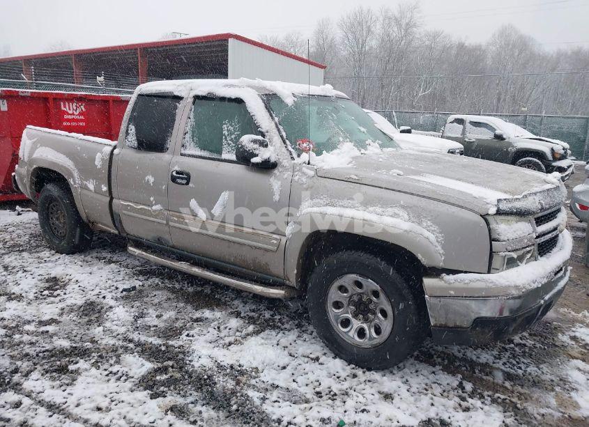 2007 Chevrolet Silverado 1500 CLASSIC LT2 (VIN 1GCEK19Z47Z179933) main photo