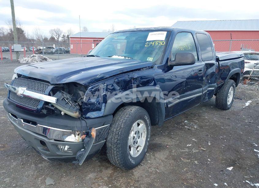Photo 2 of 2005 Chevrolet Silverado 1500 Z71 (VIN 1GCEK19Z55Z214380)