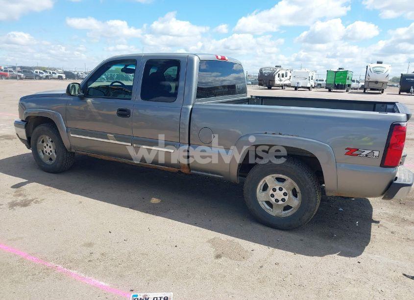 Photo 3 of 2006 Chevrolet Silverado 1500 LT1 (VIN 1GCEK19Z56Z143814)