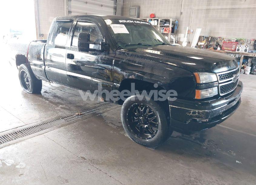 2007 Chevrolet Silverado 1500 CLASSIC LT1 (VIN 1GCEK19Z67E161182) main photo