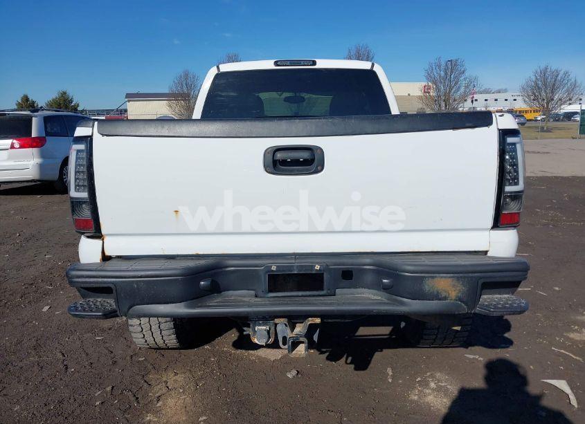 Photo 16 of 2005 Chevrolet Silverado 1500 LT (VIN 1GCEK19Z75Z259420)