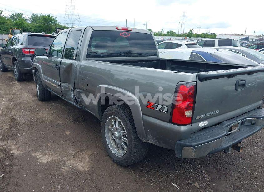 Photo 3 of 2006 Chevrolet Silverado 1500 LT2 (VIN 1GCEK19Z76Z178242)