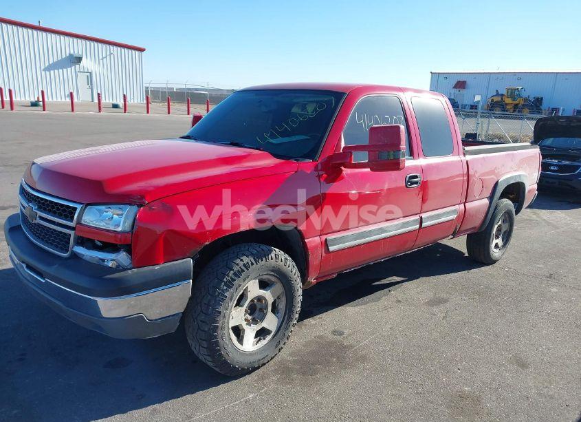 Photo 2 of 2007 Chevrolet Silverado 1500 CLASSIC LT1 (VIN 1GCEK19Z77Z155769)