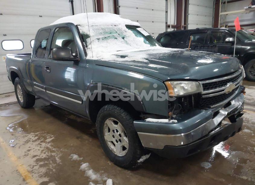 2007 Chevrolet Silverado 1500 CLASSIC LT1 (VIN 1GCEK19Z87E172572) main photo