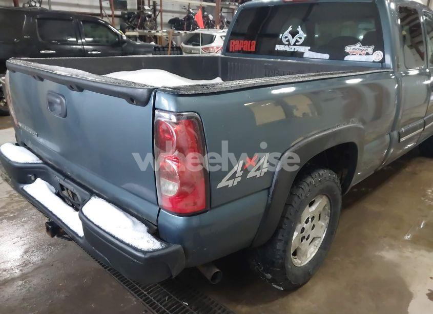 Photo 4 of 2007 Chevrolet Silverado 1500 CLASSIC LT1 (VIN 1GCEK19Z87E172572)