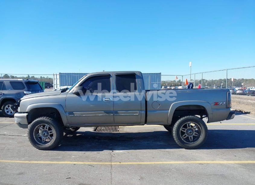 Photo 14 of 2007 Chevrolet Silverado 1500 CLASSIC LT1 (VIN 1GCEK19Z97Z170547)