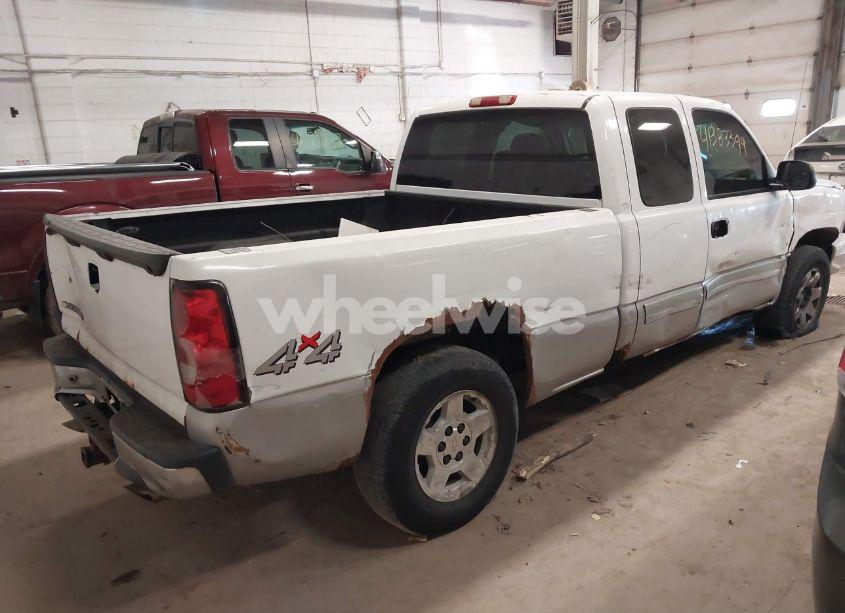 Photo 4 of 2006 Chevrolet Silverado 1500 LT1 (VIN 1GCEK19ZX6Z200539)