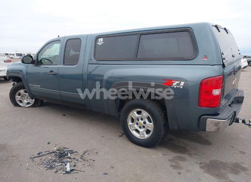 Photo 3 of 2009 Chevrolet Silverado 1500 LT (VIN 1GCEK29009Z108562)