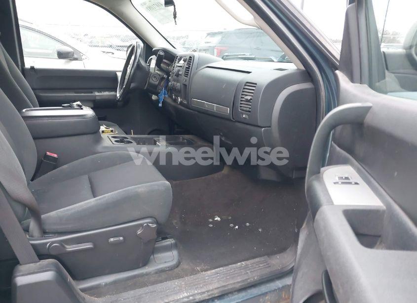 Photo 5 of 2009 Chevrolet Silverado 1500 LT (VIN 1GCEK29009Z108562)