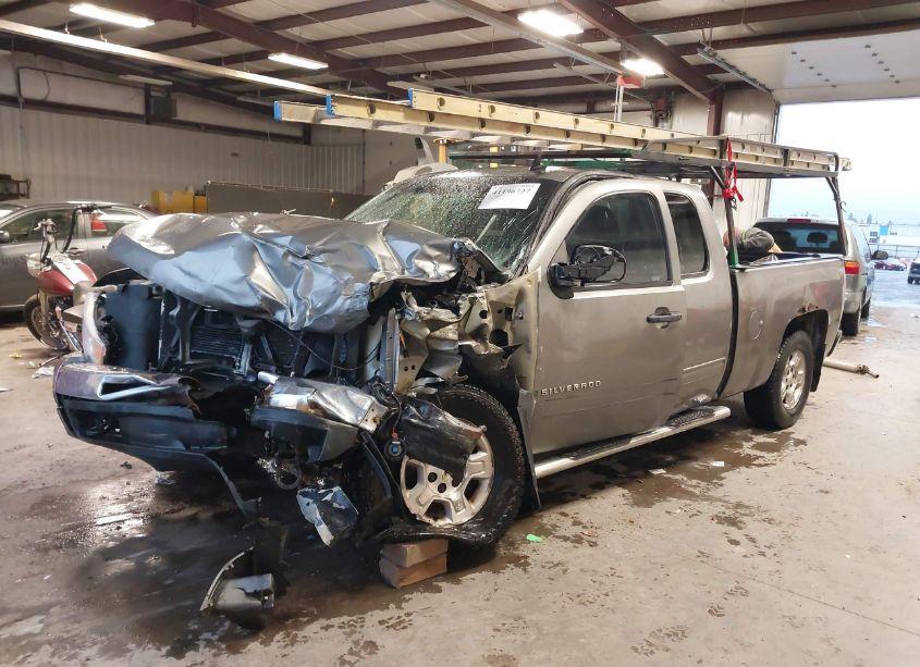 Photo 2 of 2009 Chevrolet Silverado 1500 LT (VIN 1GCEK29029Z120986)